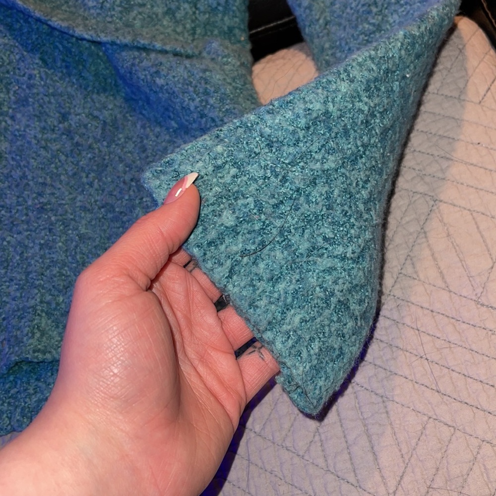Super cute sweater color is greenish blue dark turquoise color. - Picture 4 of 6